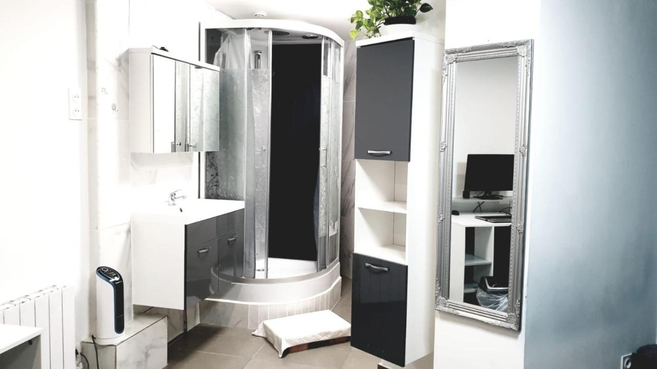 Jolie Appartement Avec 2 Chambres Partagees Paříž Exteriér fotografie